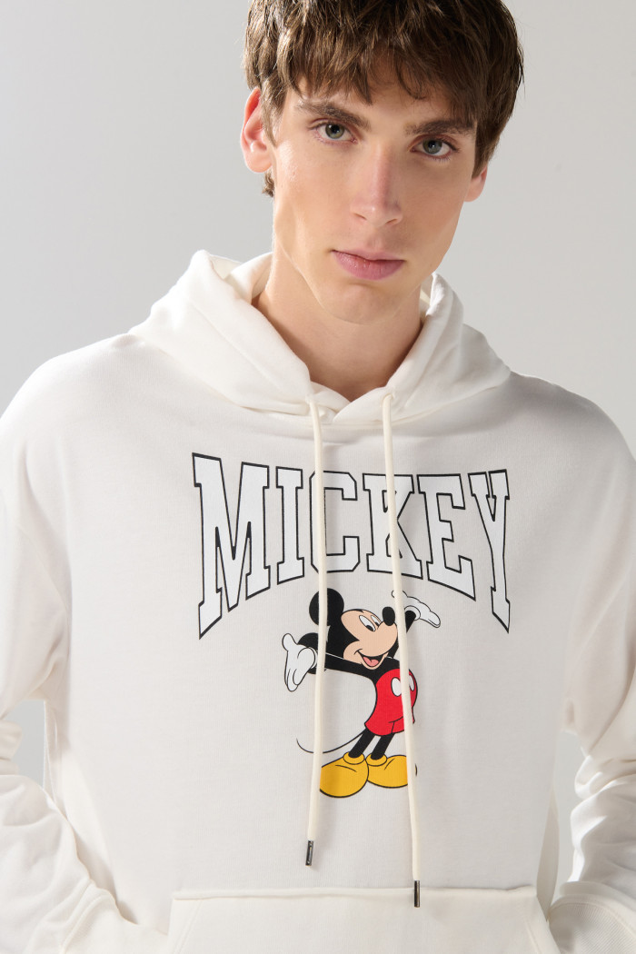 Buzo con capota crema claro y estampados de Mickey