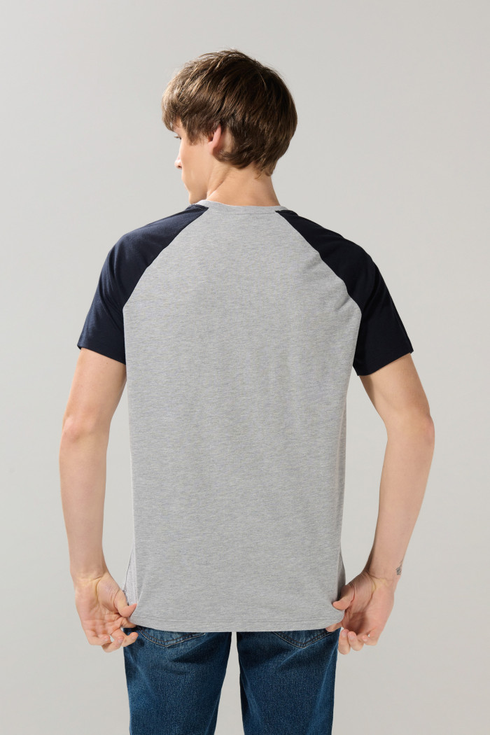 Camiseta manga ranglan college unicolor en algodón