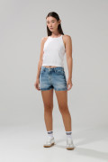 Short de jean tiro alto 5 bolsillos azul claro con desgastes