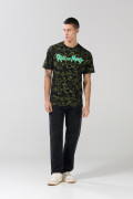 Camiseta negra de Rick and Morty con manga corta