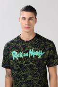 Camiseta negra de Rick and Morty con manga corta