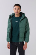 Chaqueta unicolor acolchada con capota y manga ranglan larga
