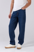 Jean baggy azul oscuro con bota ancha y tiro medio