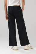 Pantalón cargo unicolor con bota recta y tiro alto