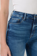 Jean súper tiro alto jegging azul medio con desgastes