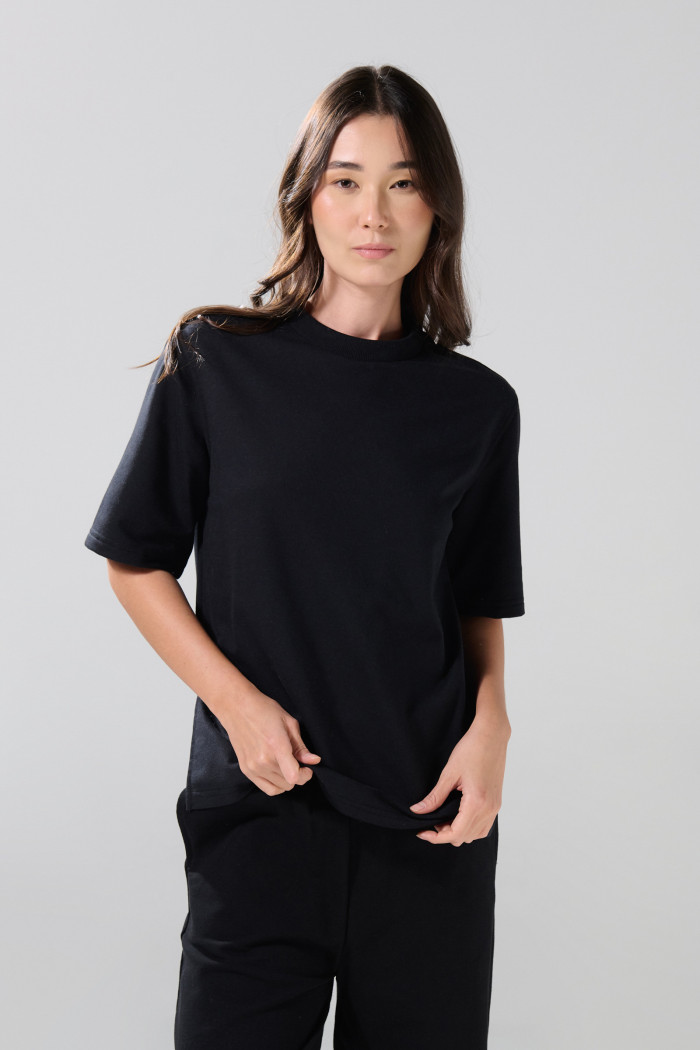 Camiseta oversize manga corta unicolor con aberturas