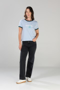 Camiseta college manga corta azul clara con contrastes