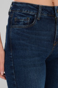 Jean jegging azul oscuro ajustado tiro alto con bolsillos