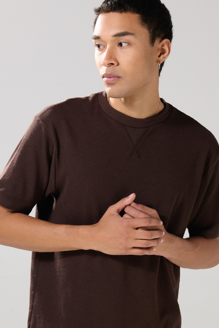 Camiseta manga corta oversize unicolor con finas texturas