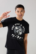 Camiseta negra manga corta con diseño de Goofy