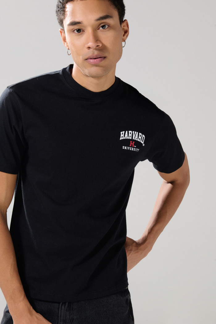 Camiseta cuello redondo negra con estampado de Harvard