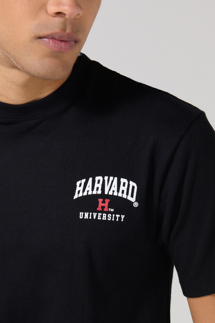 Camiseta cuello redondo negra con estampado de Harvard