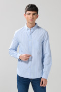 Camisa unicolor a rayas con manga larga y cuello button down