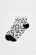 Medias cortas unicolores de animal print con contrastes