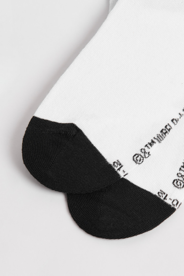 Medias cremas claras cortas de Harry Potter con contrastes