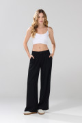 Pantalón negro palazzo tiro alto con bota ancha