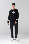 Buzo de Mickey negro con cuello redondo y manga larga