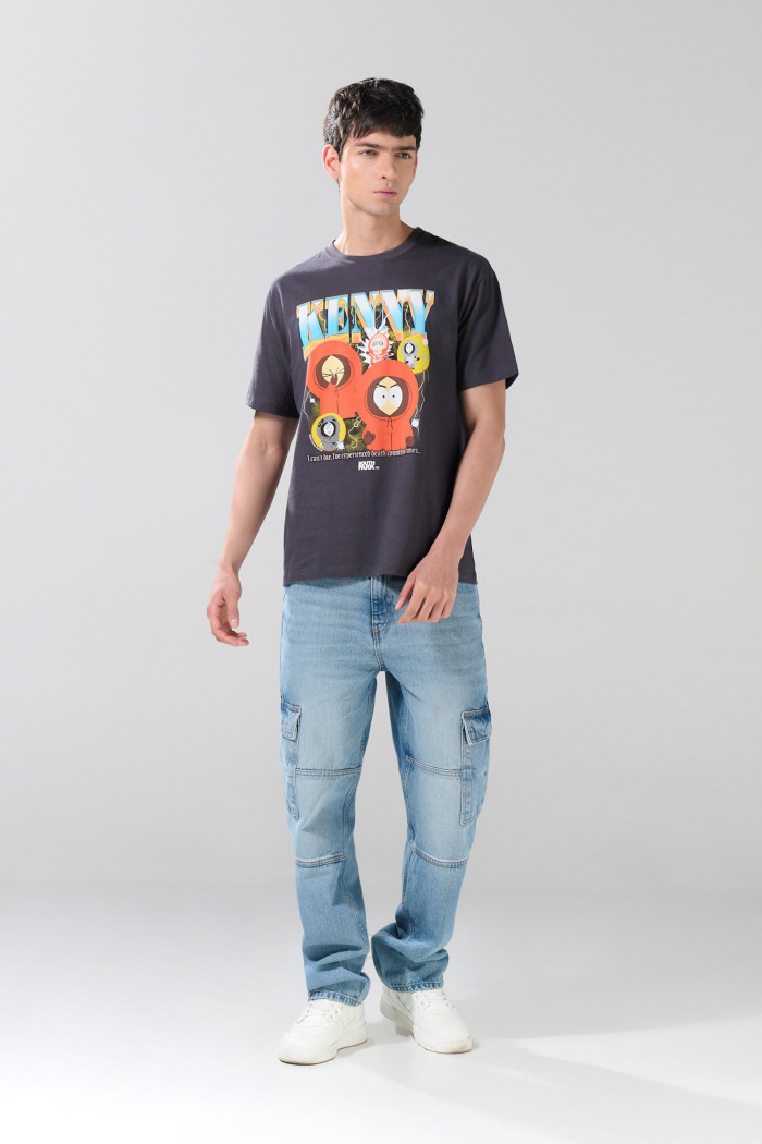 Camiseta gris intensa de South Park con cuello redondo