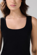 Camiseta unicolor infaltables acanalada con manga sisa
