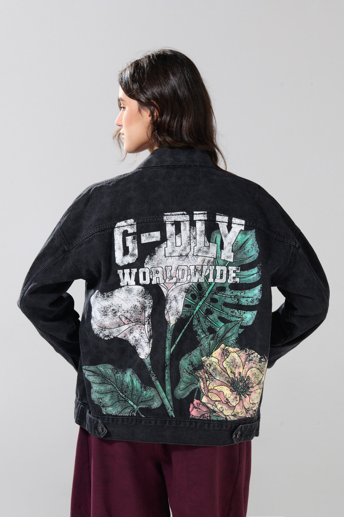 Chaqueta oversize de jean gris intensa con diseños