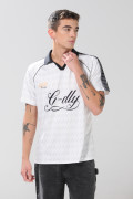 Camiseta crema clara college con cuello polo y manga ranglan