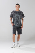 Camiseta negra manga corta oversize con arte de Virgen
