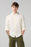 Camisa cuello sport collar unicolor en algodón con bolsillo