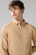 Camisa cuello sport collar unicolor en algodón con bolsillo