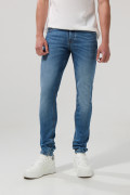 Jean tiro bajo skinny azul oscuro con ligeros desgastes