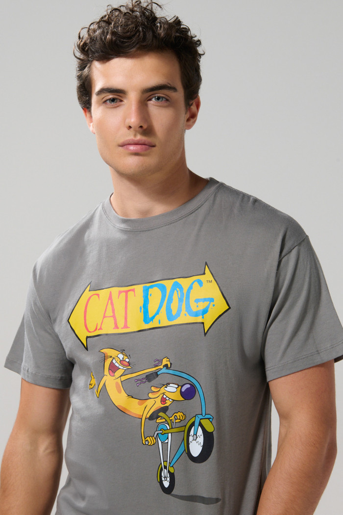 Camiseta manga corta gris medio con arte de CatDog