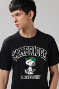 Camiseta negra de Snoopy & Cambridge manga corta