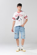 Bermuda de jean azul clara con diseños de Mickey