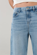 Jean bota ancha baggy tiro medio azul claro con bolsillos