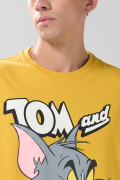Camiseta de Tom y Jerry amarilla cuello redondo