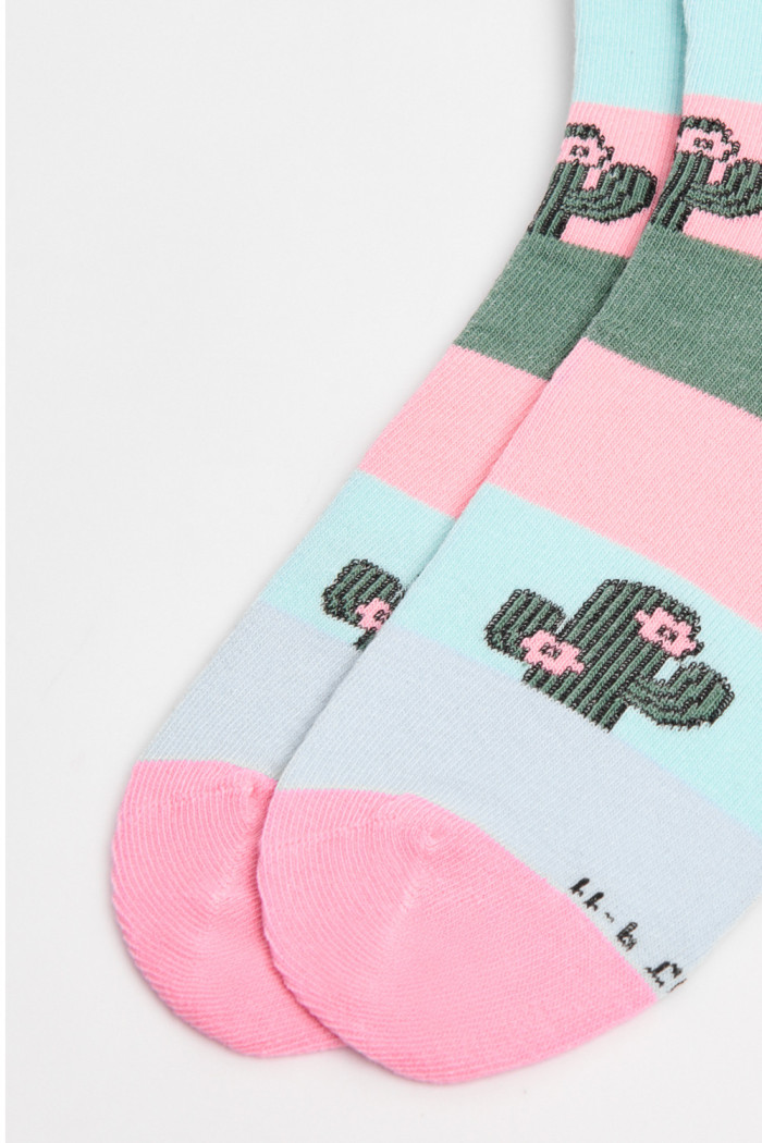 Medias unicolores largas con diseños de cactus
