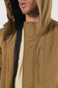 Chaqueta unicolor acolchada con capota y bolsillos de parche