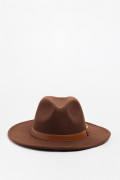 Sombrero fedora café medio con correa en contorno