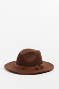 Sombrero fedora café medio con correa en contorno