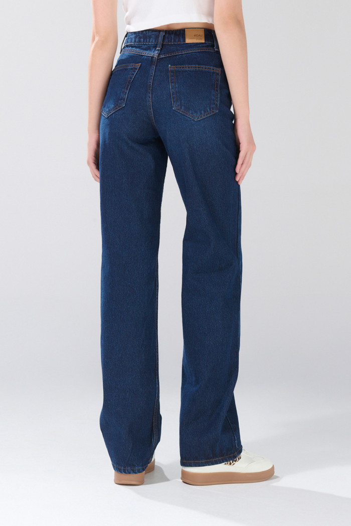 Jean azul oscuro 90´S infaltables bota recta con tiro alto
