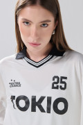Camiseta manga larga oversize crema con diseño college