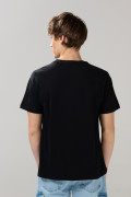 Camiseta cuello redondo negra con estampado de Mickey
