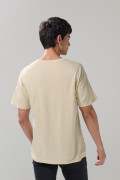 Camiseta kaki clara de Snoopy & Cambridge manga corta