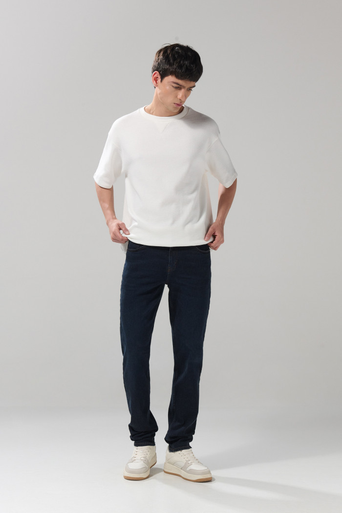 Jean tiro bajo slim 5 bolsillos azul intenso con fit ceñido