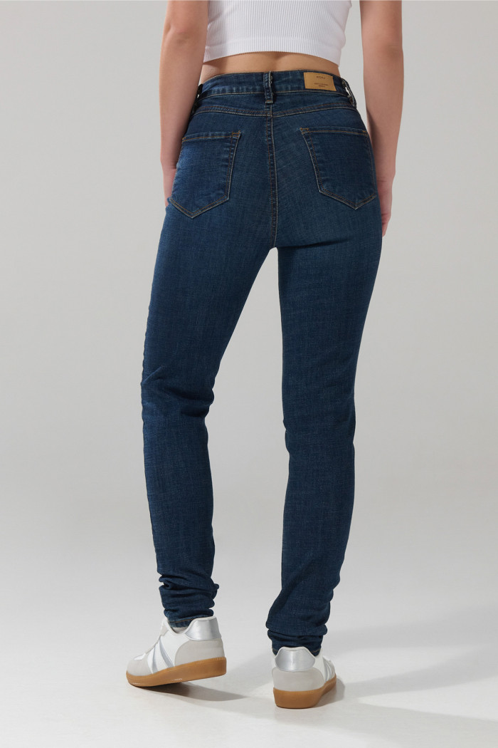 Jean azul oscuro jegging súper tiro alto con costuras