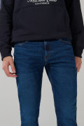 Jean tiro bajo azul oscuro slim con 5 bolsillos y cremallera
