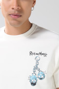 Camiseta de Rick and Morty cuello redondo crema clara