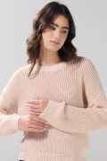 Suéter cuello redondo rosado con hombro rodado