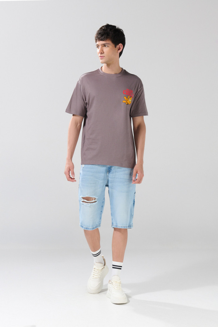 Camiseta manga corta gris medio con arte de Garfield