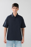 Camisa azul intensa con cuello resort y manga corta