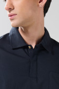 Camisa azul intensa con cuello resort y manga corta